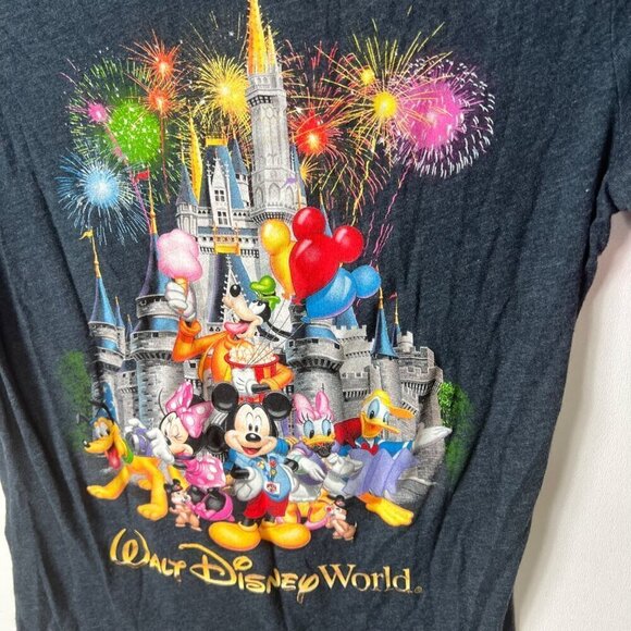 Walt Disney world character 3/4 sleeve t-shirt women’s size medium - Picture 4 of 7